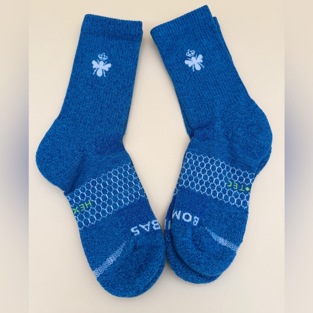 Bombas Unisex Crew Hex Tec Blue Socks Size Medium 2 Pairs 🔥 New without tag